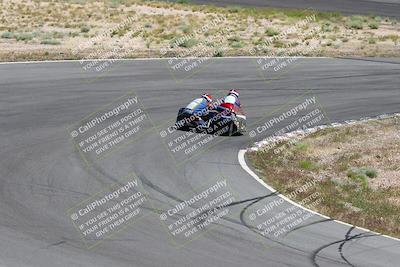 media/Apr-20-2025-AHRMA (Sun) [[393a79c373]]/Race/Group 9/Turn 4b/